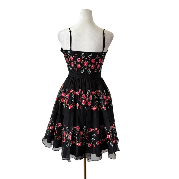 Betsey Johnson Evening Floral Embroidered Dress – Size 2‎ Fairy Garden Feminine - Picture 11 of 11